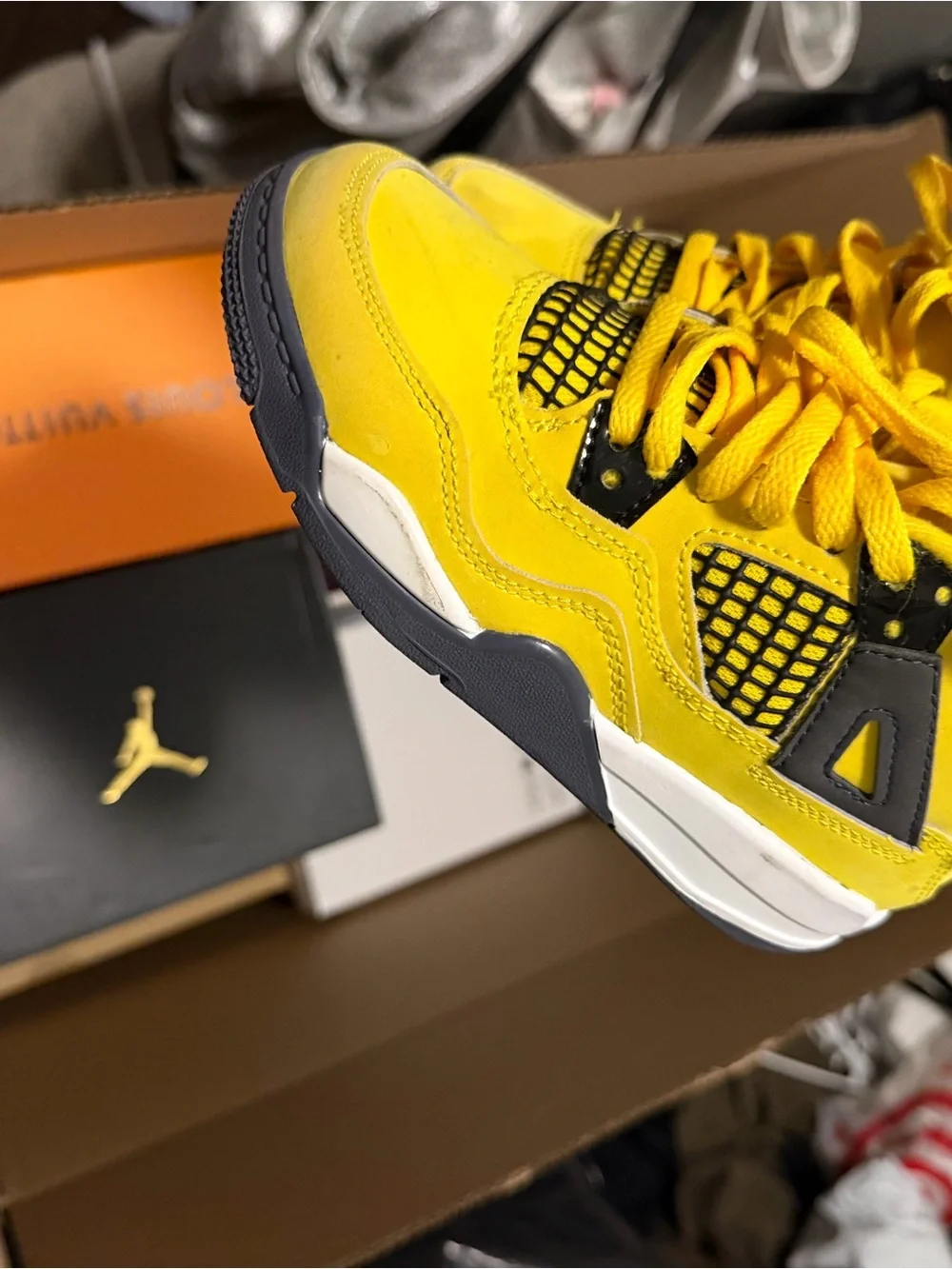Jordan Kids Yellow and Black Retro Mesh Sneakers